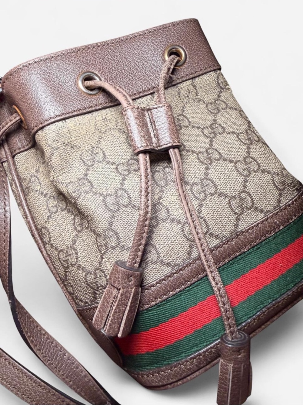 GUCCI — Ophidia mini GG Supreme bucket bag #723